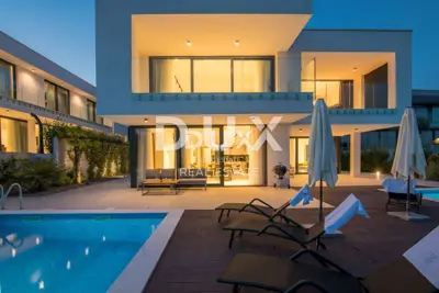 Villa 516 m², Veprinac - panoramic sea view - 5