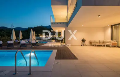Villa 516 m², Veprinac - panoramic sea view - 12
