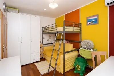 Apartment 61.85 m², Pula Centar - 2 balconies and furnished - 11