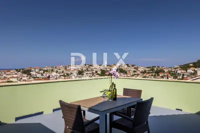 Villa 825 m², Mali Lošinj - 200 m vom Meer und Meerblick