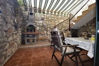 Kamena kuća s pogledom na more - 15