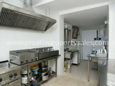 Haus, Brač, 400 m², 1 570 000 € - 7