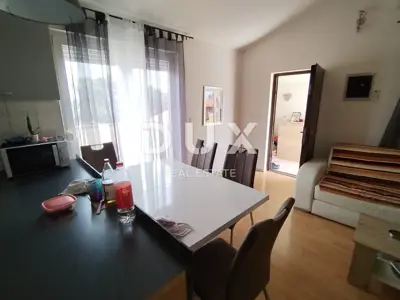 Haus 258 m², Šišan - zwei Wohneinheiten - 21
