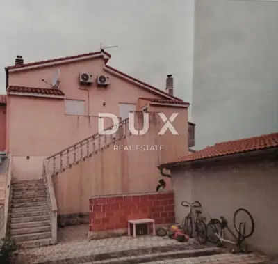 Haus 258 m², Šišan - zwei Wohneinheiten - 4