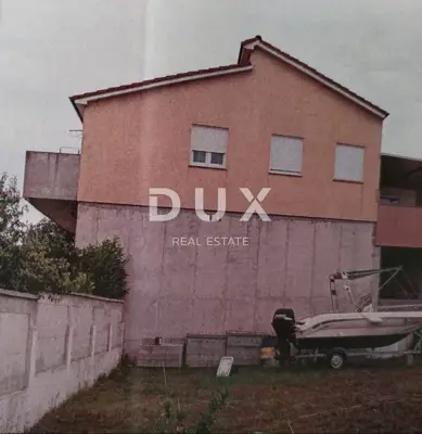 Haus 258 m², Šišan - zwei Wohneinheiten - 3