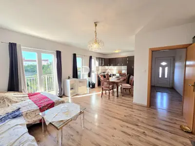 Apartment 72.1 m², Vrsar - 2 bedrooms, terrace and garden