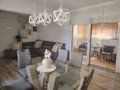 Wohnung 96 m², Pula Centar, Meerblick - 2