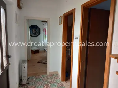 House on the island of Brač, terrace with sea view - 6