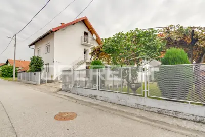 Haus zum Kauf in Donja Dubrava, 342 m²