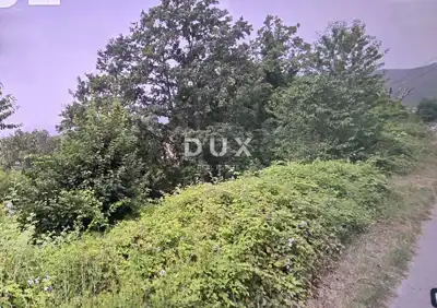 Land plot for sale in Bregi