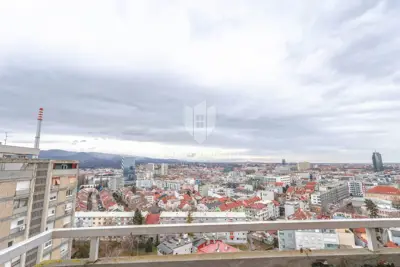 Apartment in Trešnjevka, 17th floor, open view of the city - 9