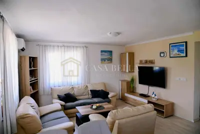 Kuća 160 m², Dobrinj na Krku - mirna lokacija