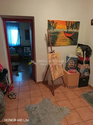 Stan u Novom Vinodolskom, terasa i okućnica za parkiranje - 12