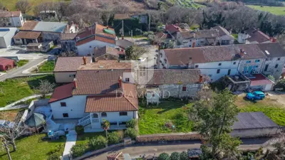 Kamena kuća 220 m², Fuškulin - dvorište 360 m² - 8