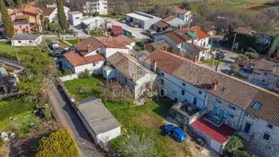 Kamena kuća 220 m², Fuškulin - dvorište 360 m² - 6