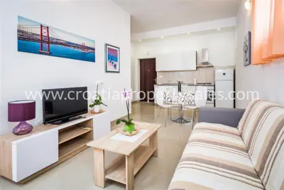 Apartmentgebäude 440 m², Split - in der Nähe von Stränden und dem Hotel Lav - 2