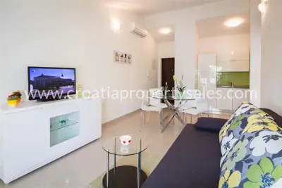 Apartmentgebäude 440 m², Split - in der Nähe von Stränden und dem Hotel Lav - 10