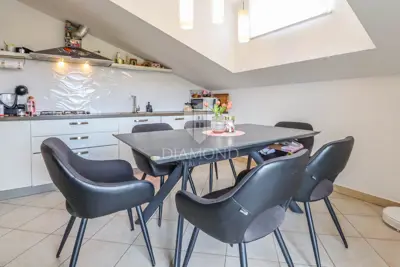 Stan 82 m², Rovinj okolica - 2 spavaće sobe i terasa - 9