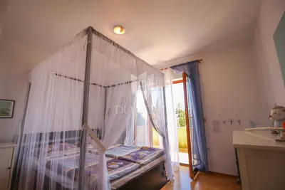 House 1383 m², Galižana - family house on two floors - 8
