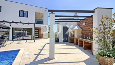 Haus 280 m², Marčana - modernes Haus mit Pool - 4