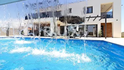 Haus 280 m², Marčana - modernes Haus mit Pool - 2
