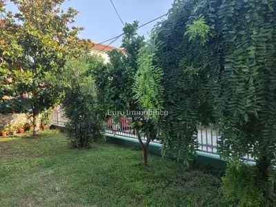 Haus 150 m², Mali Lošinj - 2 Wohnungen und 3 Parkplätze - 10