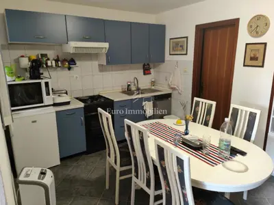 Haus 150 m², Mali Lošinj - 2 Wohnungen und 3 Parkplätze - 5