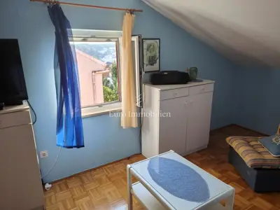 Haus 150 m², Mali Lošinj - 2 Wohnungen und 3 Parkplätze - 17