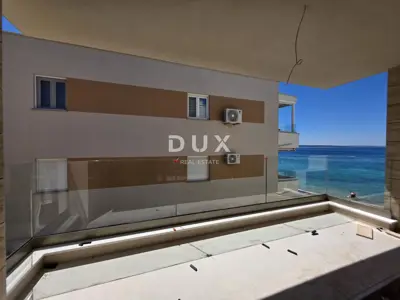 Apartment 49 m², Mandre - first row to the sea, terrace - 2