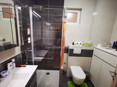 Stan 116 m², Mimice - pogled na more i lođa - 14