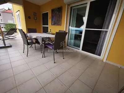 Stan 116 m², Mimice - pogled na more i lođa - 6