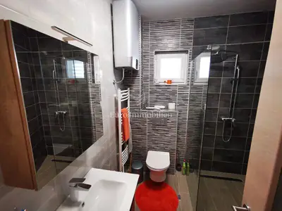Stan 116 m², Mimice - pogled na more i lođa - 13