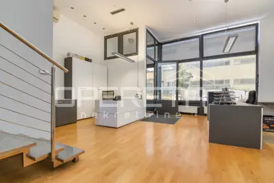 Zakup, Ulični lokal, Centar, Zavrtnica, 82 m² - 4