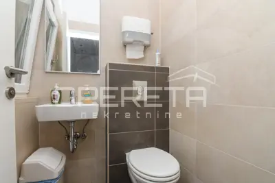 Zakup, Ulični lokal, Centar, Zavrtnica, 82 m² - 7