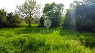 Land 1,280 m², Pula - quiet location near the center - 2