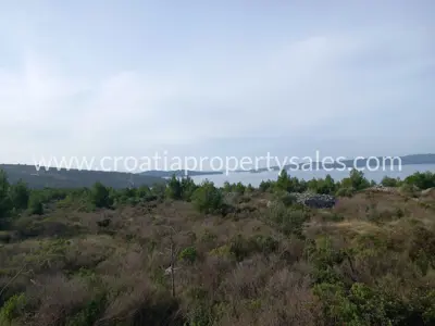 Zemljište 10.400 m², Otok Brač - blizu mora - 4