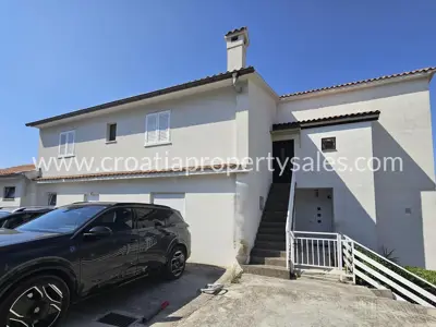 Wohnung, Hvar, 100 m², 2-Zimmer, 695 000 € - 2