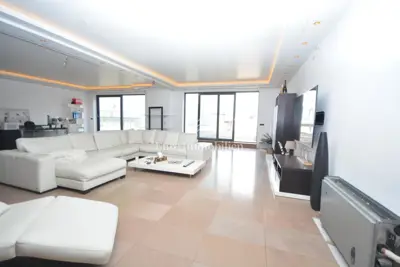 Penthouse 276 m², Trnje - Terrasse 213 m² und Blick auf die Stadt