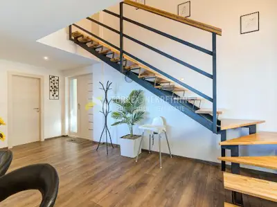 Novi Vinodolski - 70 Meter vom Meer entfernte moderne Villa mit Pool - 20
