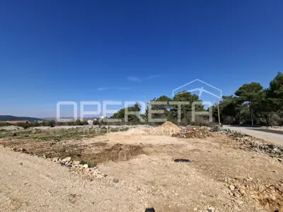 Građevinsko zemljište 470 m², Bilice, blizu Šibenika - 6