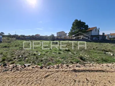 Building land 470 m², Bilice, near Šibenik