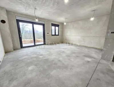 Stan 113 m², Marčelji - novogradnja, okućnica i 3 parkirna mjesta