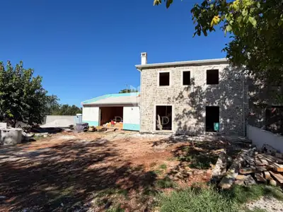 Kuća 90 m², Poreč - okućnica 530 m² - 17