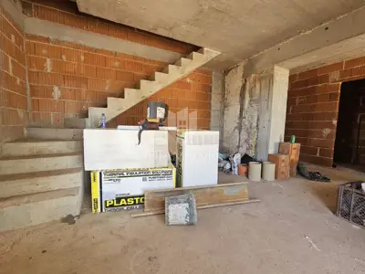 Kuća 90 m², Poreč - okućnica 530 m² - 10