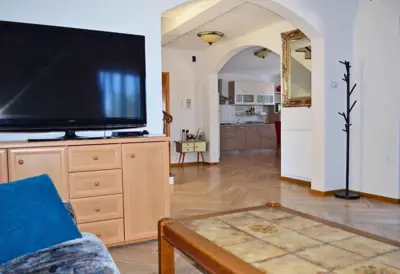 House 230 m², Medulin - pool and summer kitchen - 13