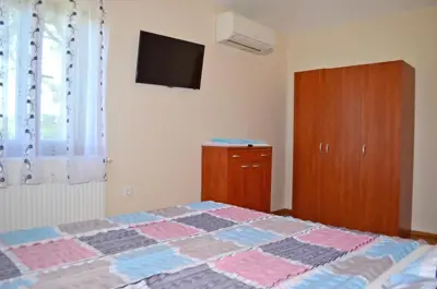 House 230 m², Medulin - pool and summer kitchen - 19