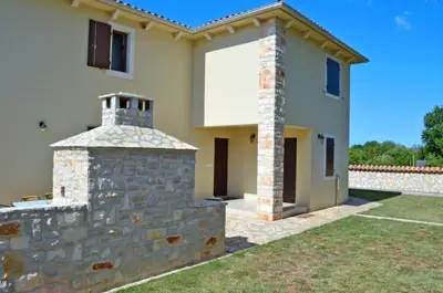House 230 m², Medulin - pool and summer kitchen - 8