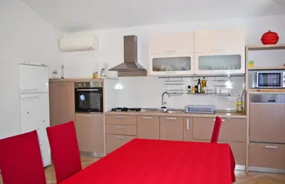 House 230 m², Medulin - pool and summer kitchen - 14
