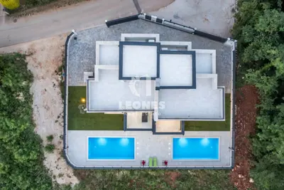 Dvojna kuća 140 m², Umag - grijani bazen i pogled na more - 3