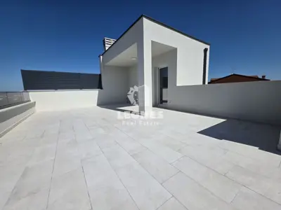 Dvojna kuća 140 m², Umag - grijani bazen i pogled na more - 16